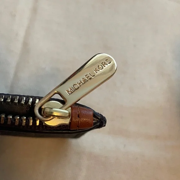 Michael Kors Coin Pouch Keyring NWOT. Brand new never used. DISCOUNTED SHIPPING! - Picture 6 of 8